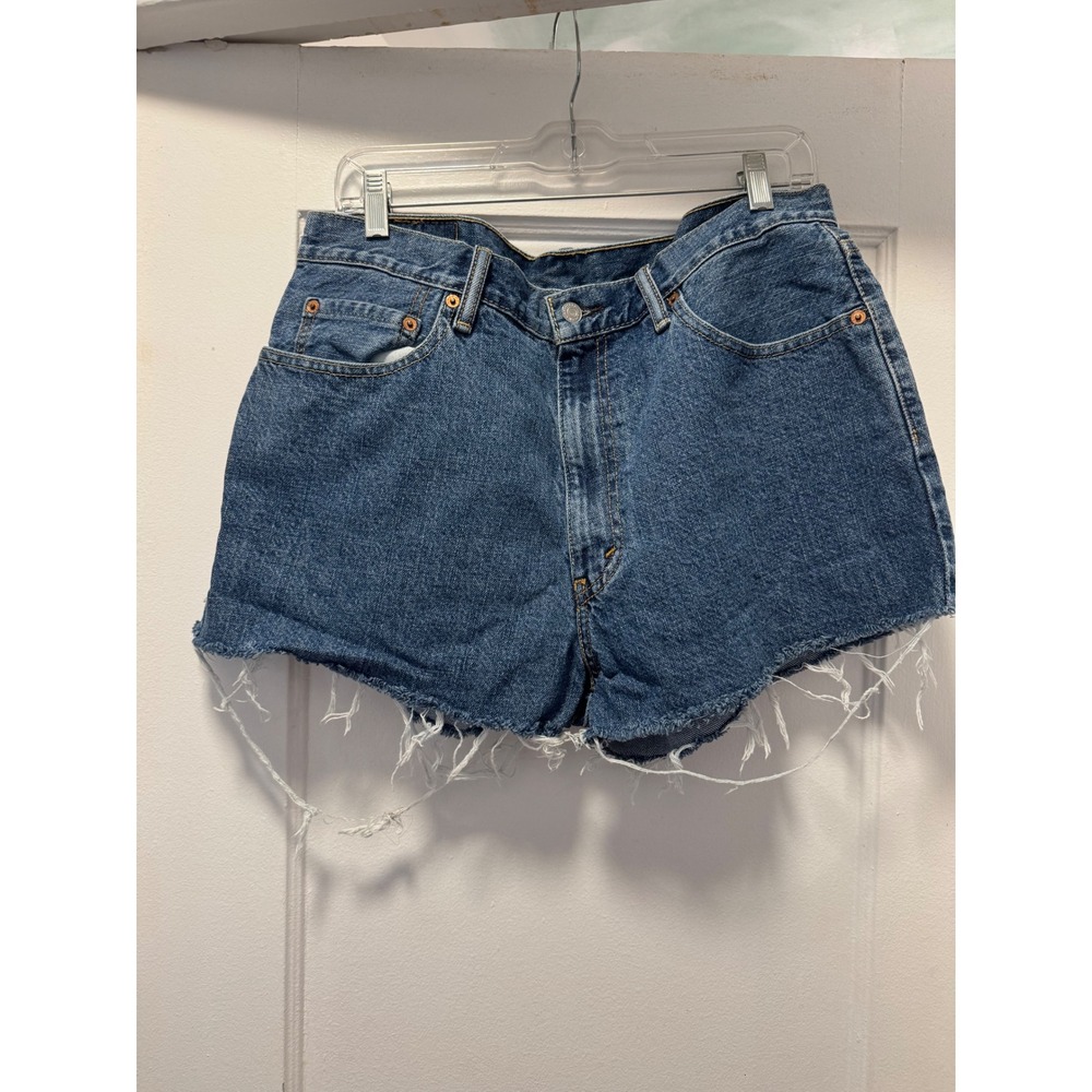 Levis 550 Vintage Relaxed Fit Cutoff Denim Shorts Medium Wash Blue Womens W36